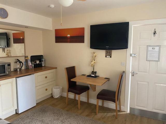 Crossways Tavern Apartment Exeter