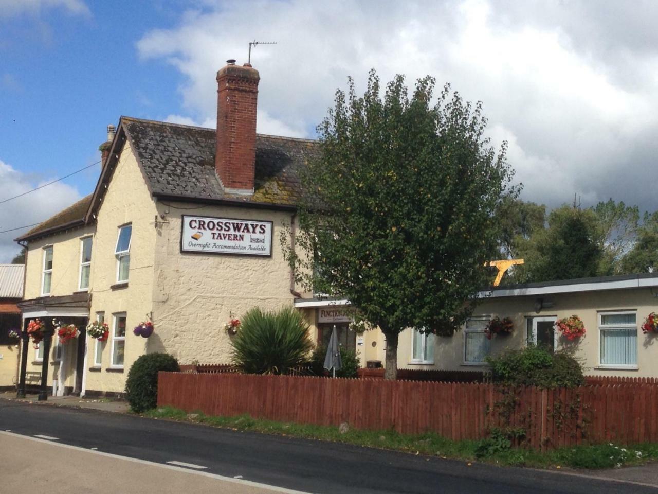 Crossways Tavern Apartment Exeter