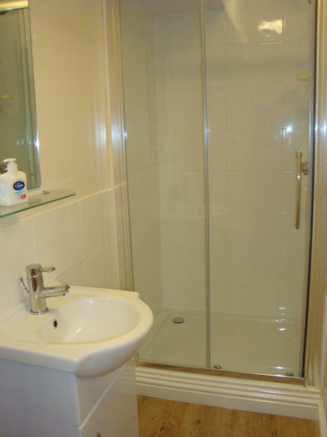 Crossways Tavern Apartment *